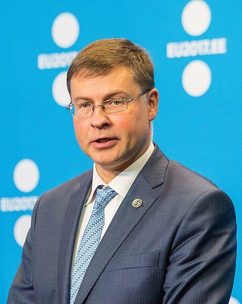 POLITICA. BELGIO. DOMBROVSKIS: “COSTRUIRE SUBITO RELAZIONE FORTE E EQUILIBRATA CON TRUMP”